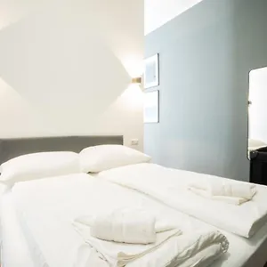 Lovely 2-bedroom Next To Praterstern Apartment Wien